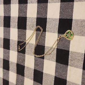 5 For 25.00/4 leaf clover Celtic  necklace,Pretty,EUC